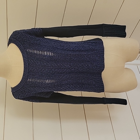 American Eagle Outfitters xs blue two tone crop sweater - Picture 1 of 4